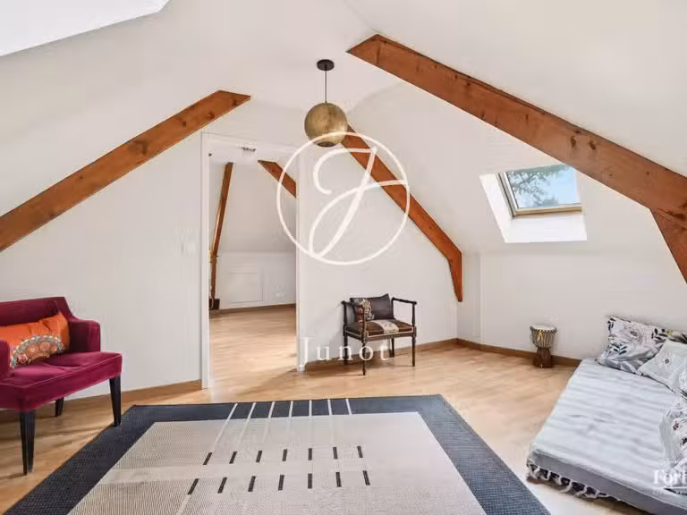 Maison Chatou - 4 chambres - 207m²
