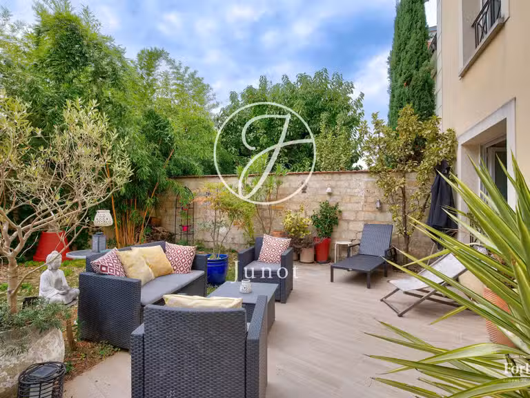 Maison Chatou - 4 chambres - 207m²