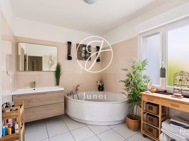 Maison Chatou - 4 chambres - 207m²