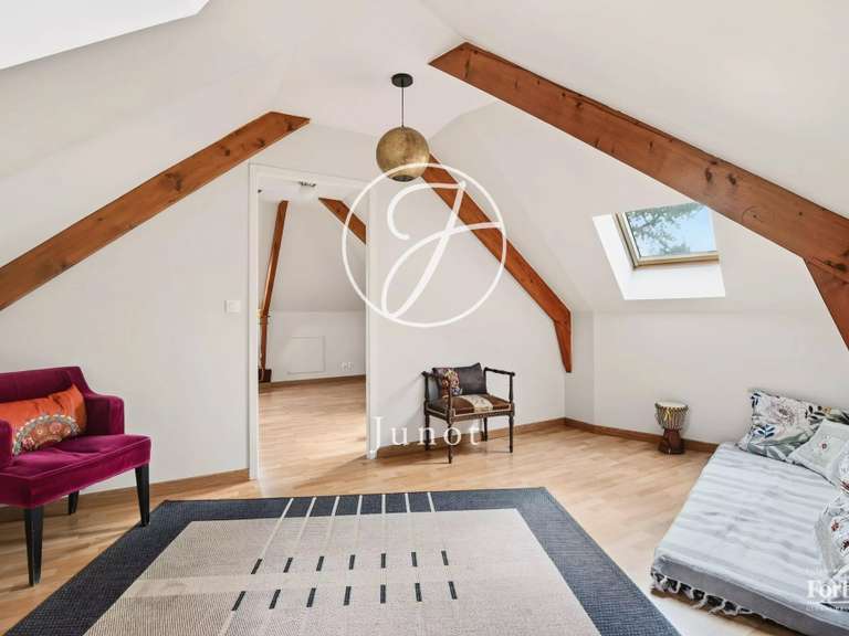 Maison Chatou - 4 chambres - 207m²