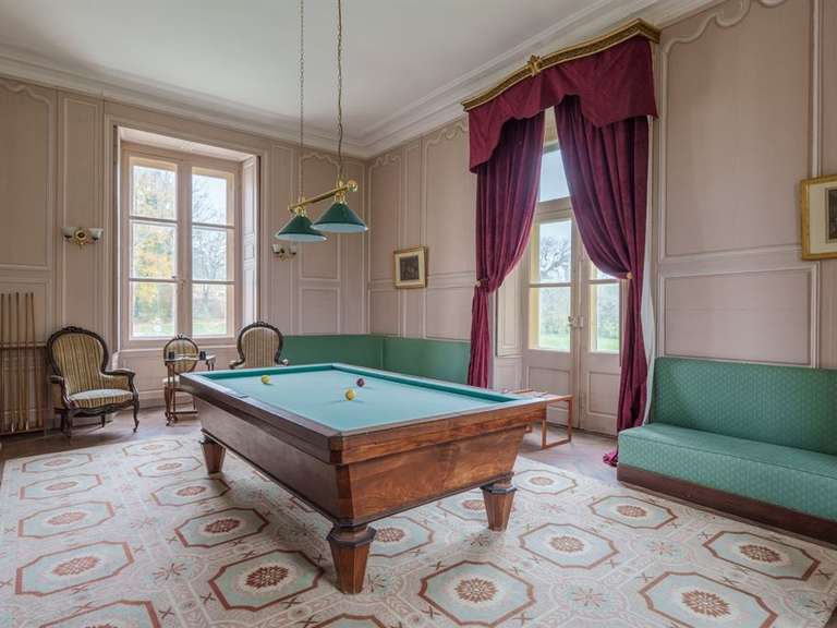 Château Chaumont - 13 chambres - 1400m²