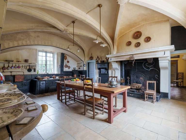 Château Chaumont - 13 chambres - 1400m²