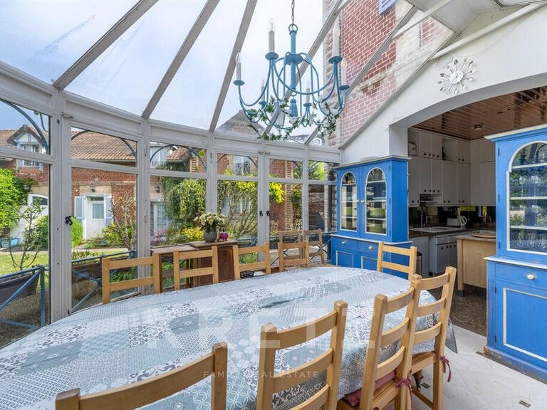 Maison Chavenay - 10 chambres - 247m²