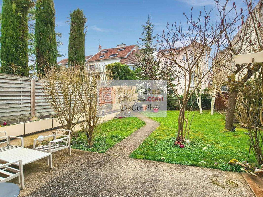 House Chaville