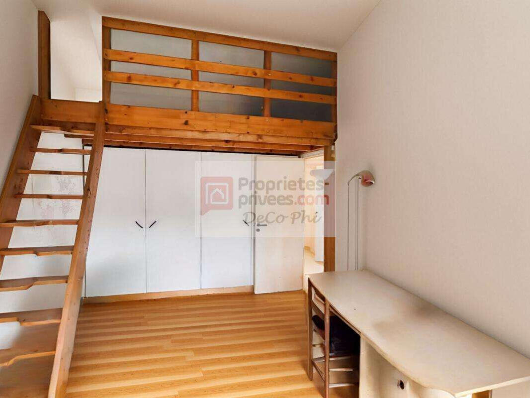 House Chaville