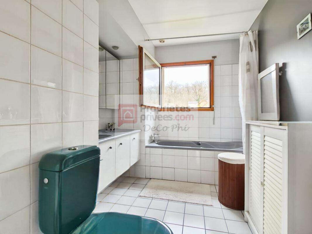 House Chaville