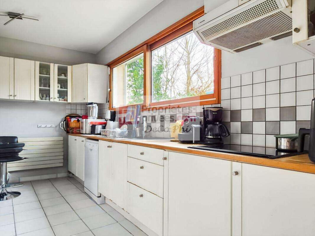 House Chaville