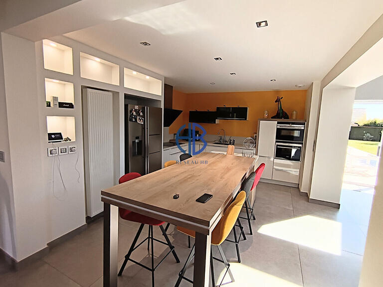 House Chazey-Bons - 6 bedrooms - 240m²