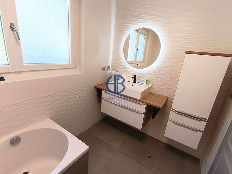 Maison Chazey-Bons - 6 chambres - 240m²