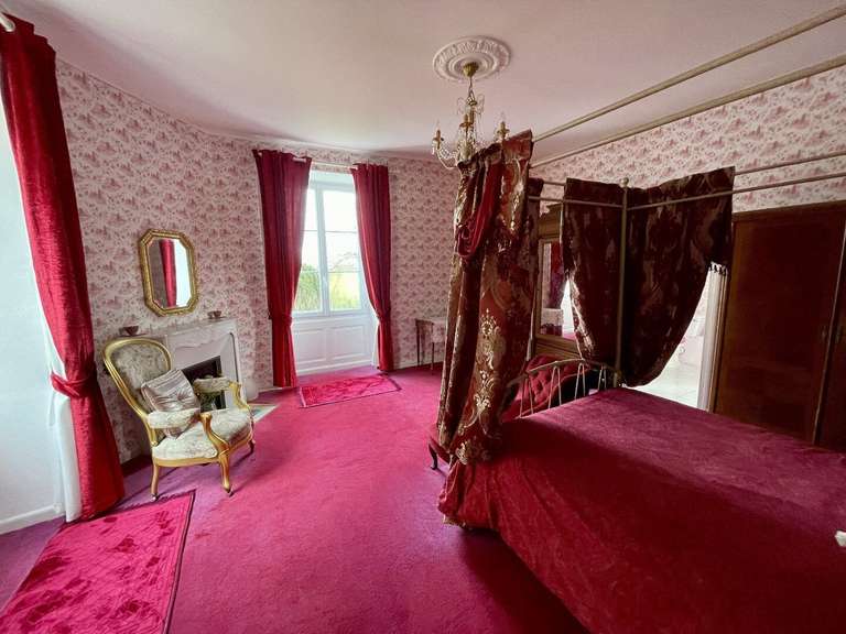 Château Chef-Boutonne - 7 chambres - 405m²