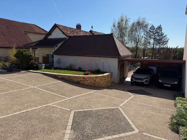 Maison Chemaudin et Vaux - 5 chambres - 270m²