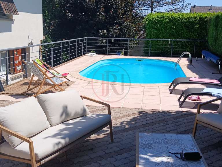 Maison Chemaudin et Vaux - 5 chambres - 270m²