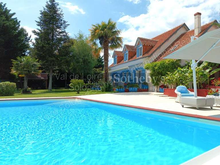 Maison Chémery - 4 chambres - 230m²