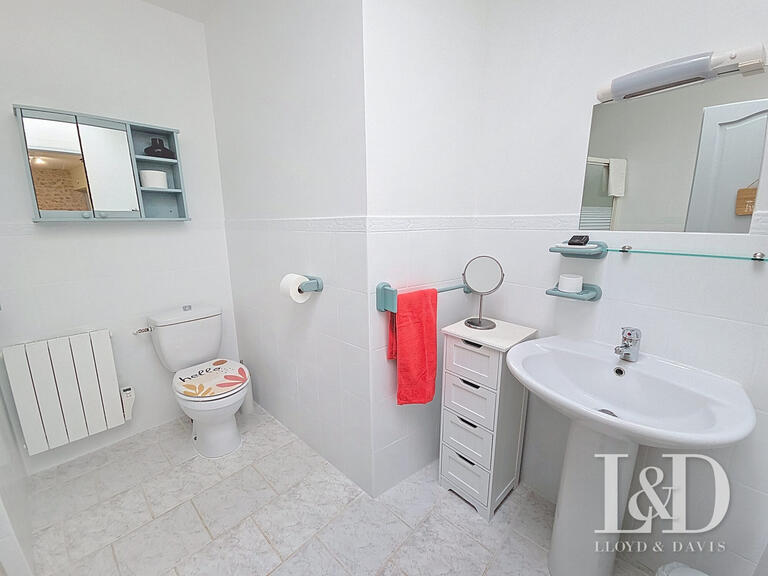 Maison Chenac-Saint-Seurin-d'Uzet - 8 chambres - 376m²
