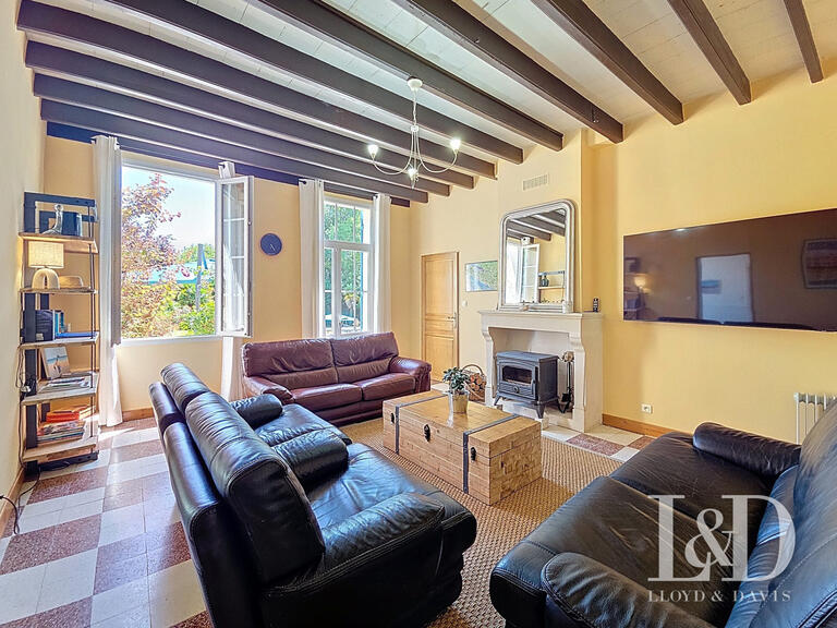 Maison Chenac-Saint-Seurin-d'Uzet - 8 chambres - 376m²
