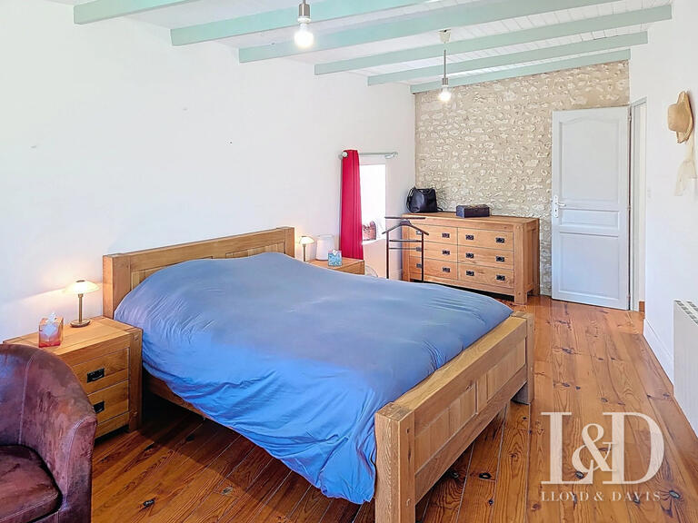 Maison Chenac-Saint-Seurin-d'Uzet - 8 chambres - 376m²