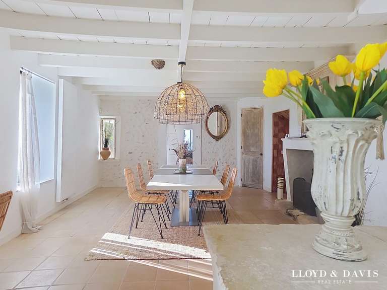 Maison Chenac-Saint-Seurin-d'Uzet - 4 chambres - 280m²