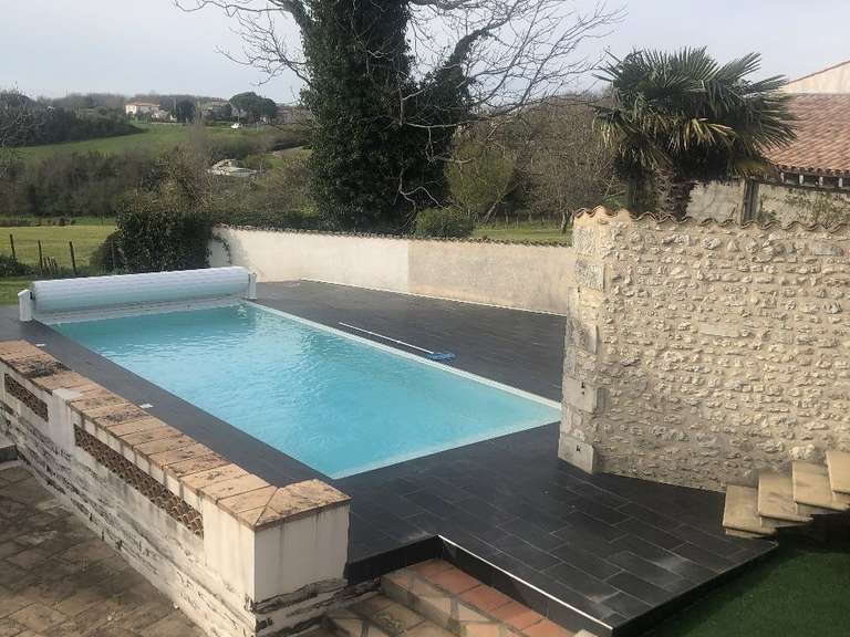 Maison Chenac-Saint-Seurin-d'Uzet - 4 chambres - 280m²