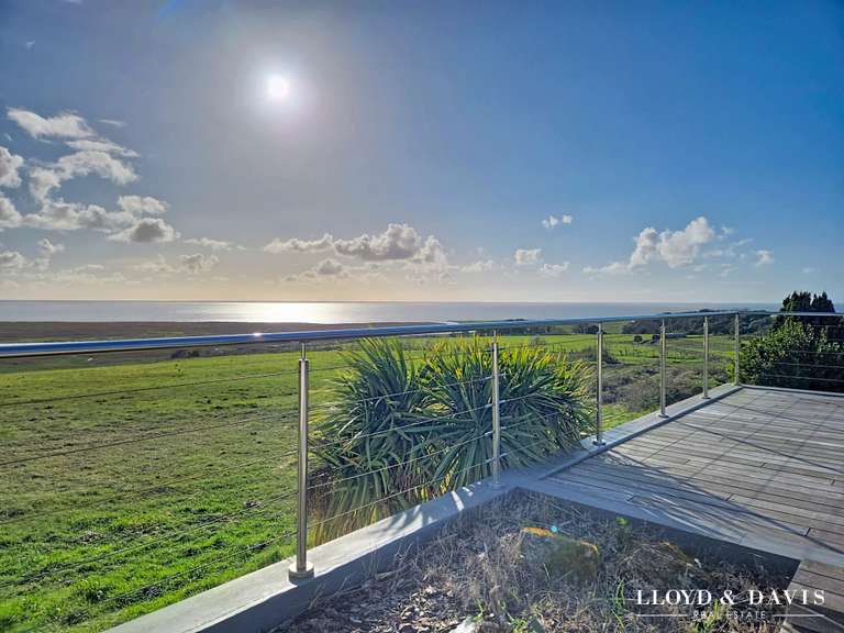 Maison Chenac-Saint-Seurin-d'Uzet - 4 chambres - 280m²