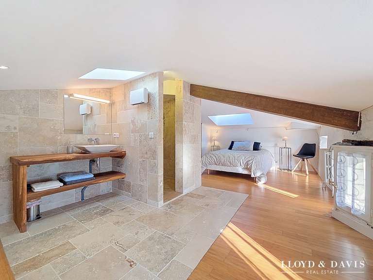 Maison Chenac-Saint-Seurin-d'Uzet - 4 chambres - 280m²