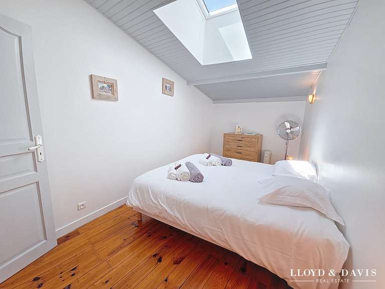 Maison Chenac-Saint-Seurin-d'Uzet - 8 chambres - 376m²