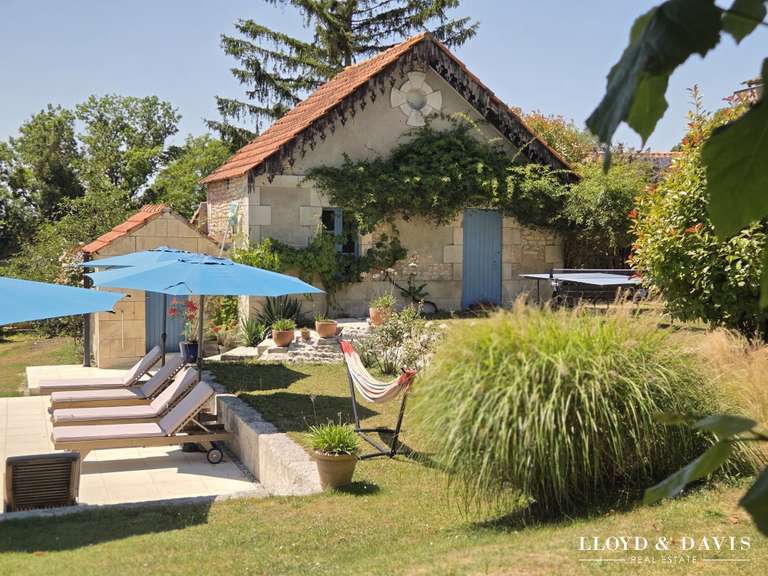 Maison Chenac-Saint-Seurin-d'Uzet - 8 chambres - 376m²