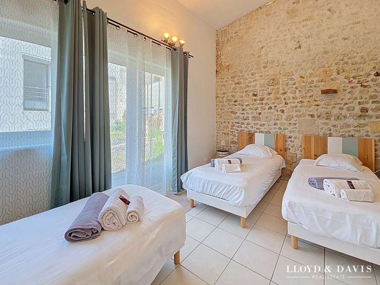 Maison Chenac-Saint-Seurin-d'Uzet - 8 chambres - 376m²