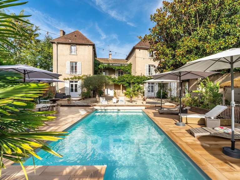 House Chénas - 8 bedrooms - 326m²