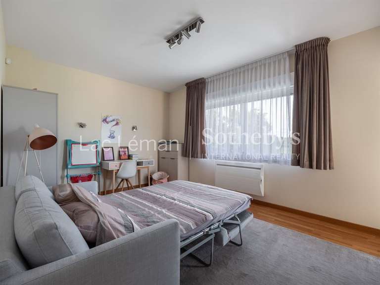 Maison Chens-sur-Léman - 5 chambres - 312m²