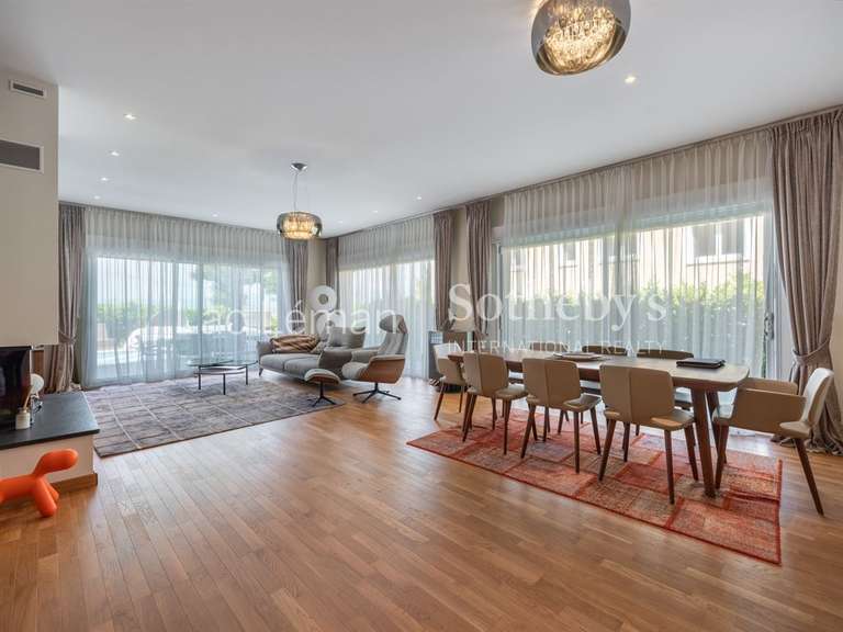 Maison Chens-sur-Léman - 5 chambres - 312m²