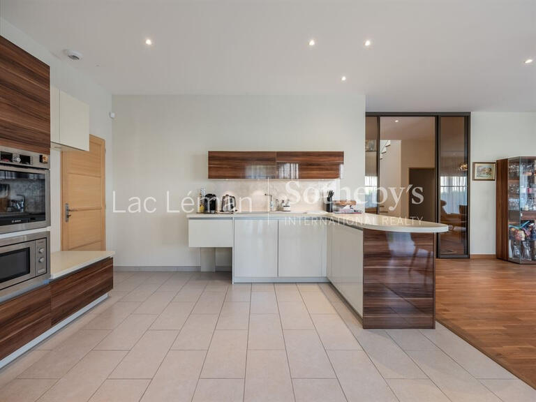 House Chens-sur-Léman - 5 bedrooms - 312m²