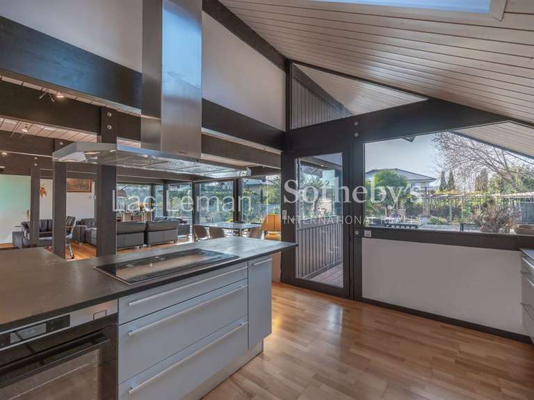 Maison Chens-sur-Léman - 5 chambres - 185m²