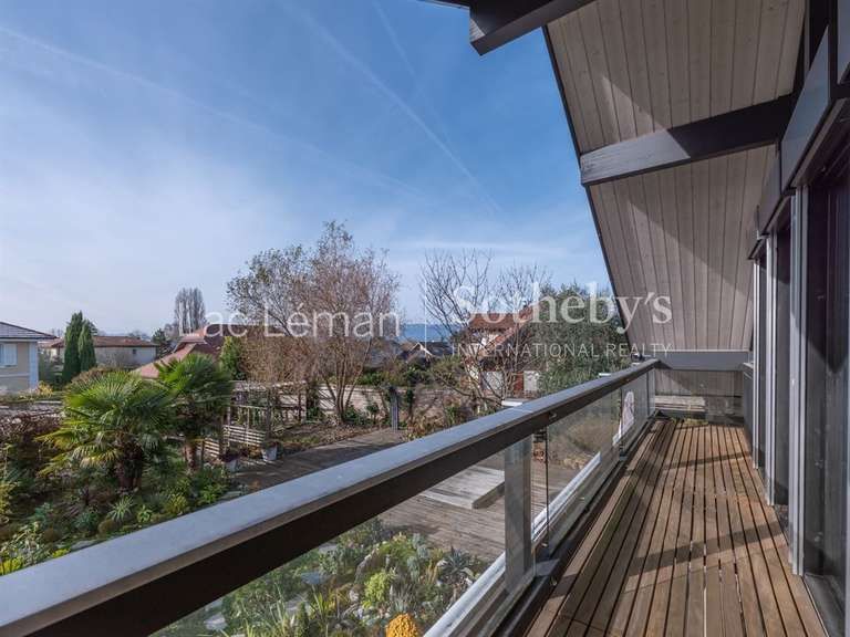 Maison Chens-sur-Léman - 5 chambres - 185m²