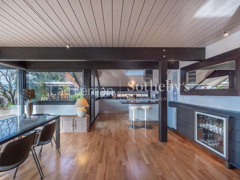 Maison Chens-sur-Léman - 5 chambres - 185m²