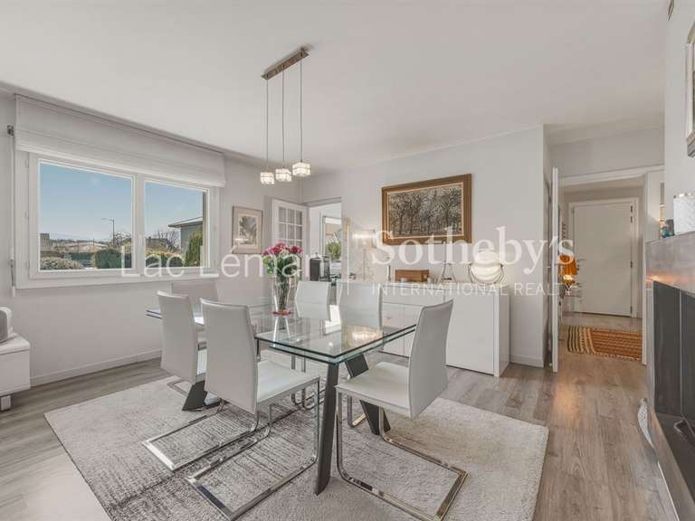 Maison Chens-sur-Léman - 3 chambres - 143m²