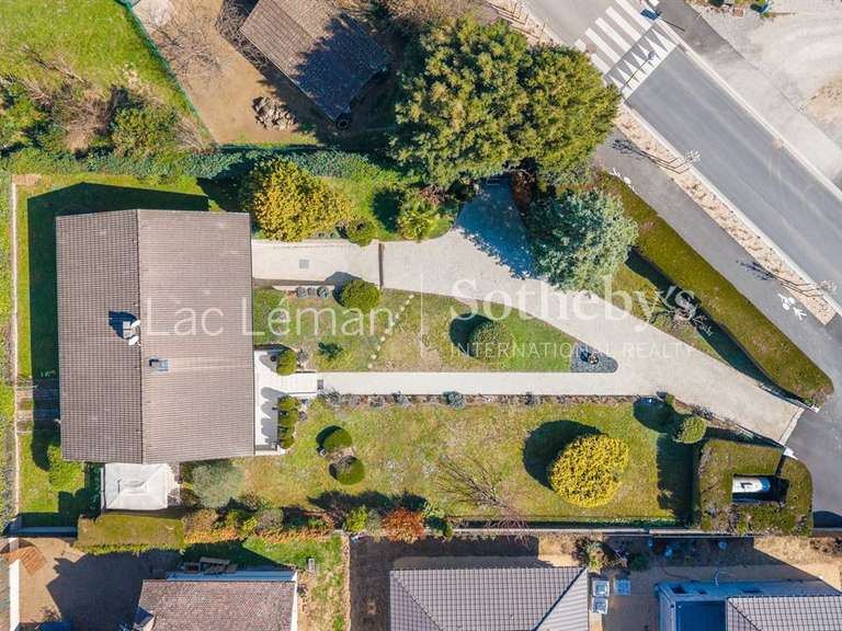 Maison Chens-sur-Léman - 3 chambres - 143m²