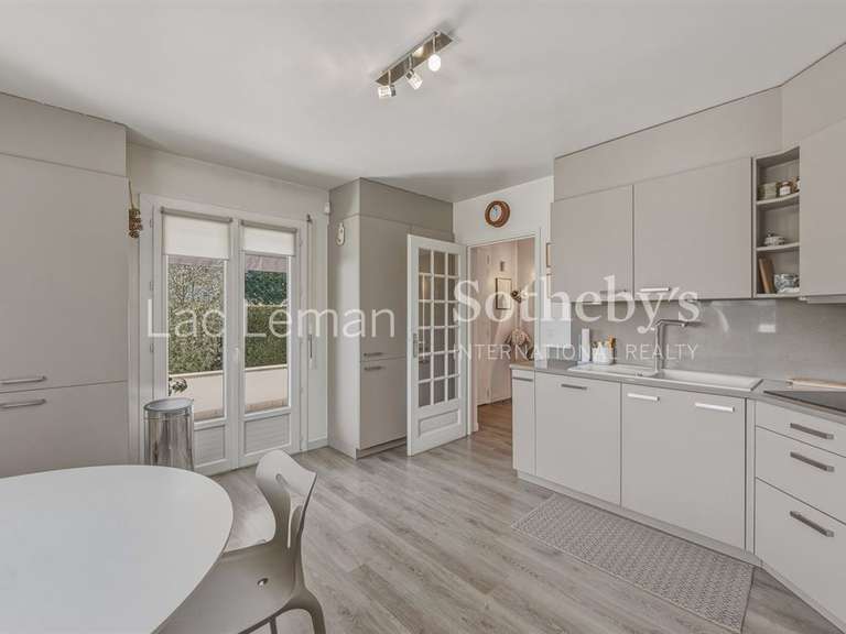 Maison Chens-sur-Léman - 3 chambres - 143m²
