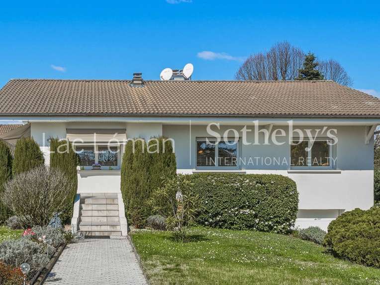 Maison Chens-sur-Léman - 3 chambres - 143m²
