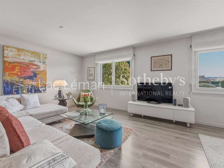Maison Chens-sur-Léman - 3 chambres - 143m²