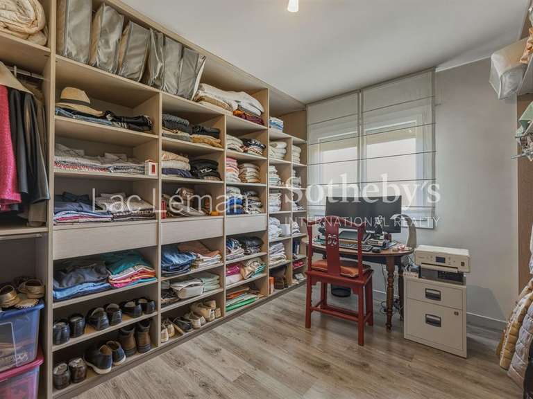 Maison Chens-sur-Léman - 3 chambres - 143m²