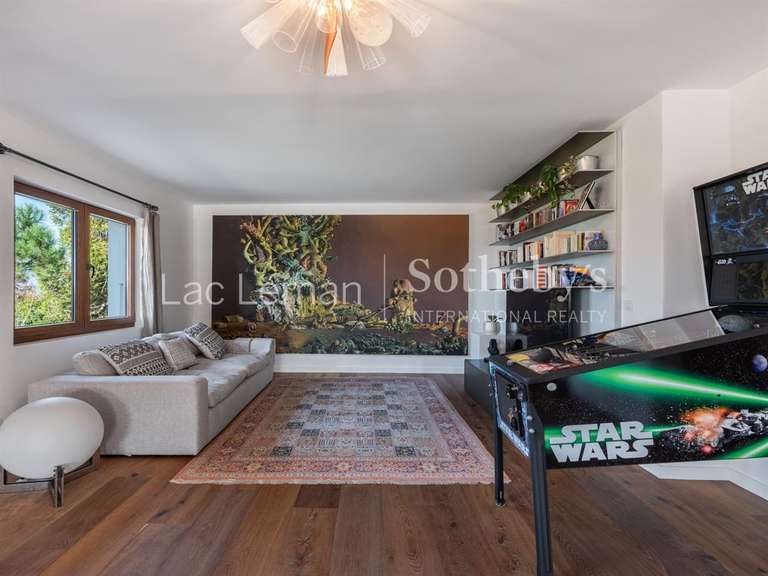 Maison Chens-sur-Léman - 3 chambres - 440m²