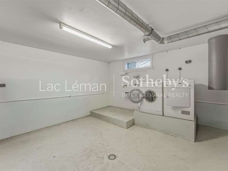 Maison Chens-sur-Léman - 4 chambres - 194m²