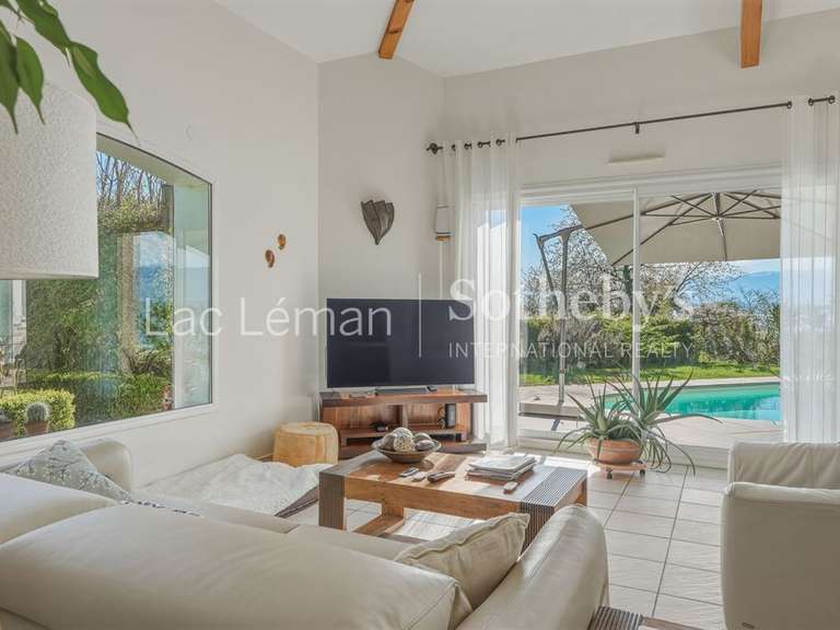 Maison Chens-sur-Léman - 4 chambres - 194m²