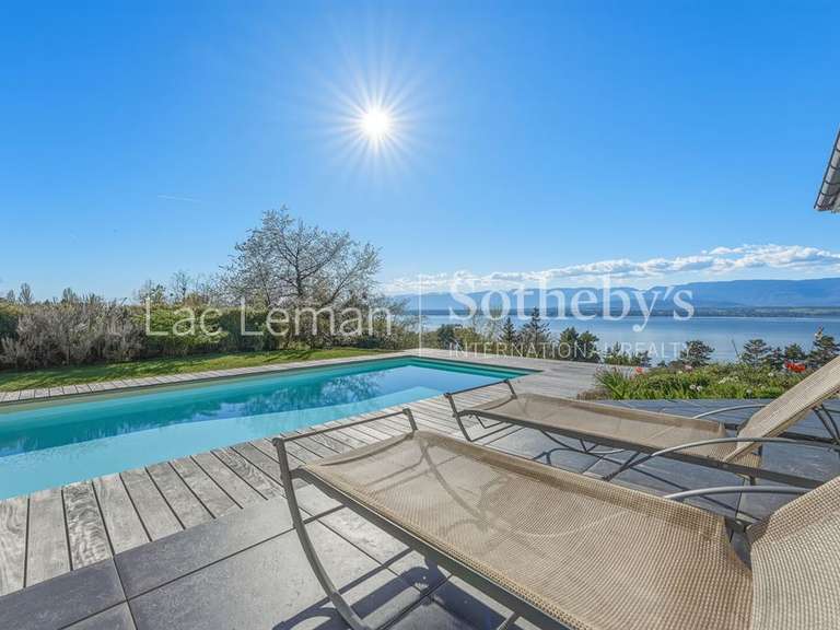 Maison Chens-sur-Léman - 4 chambres - 194m²