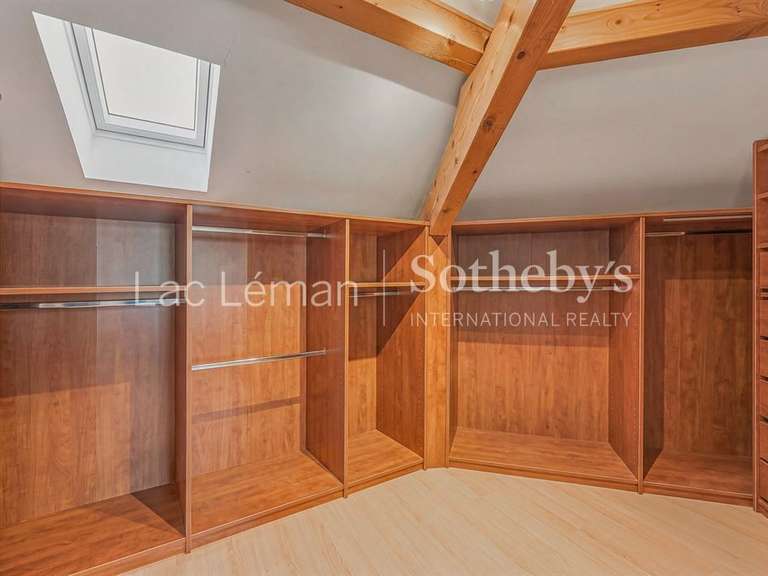 Maison Chens-sur-Léman - 4 chambres - 194m²