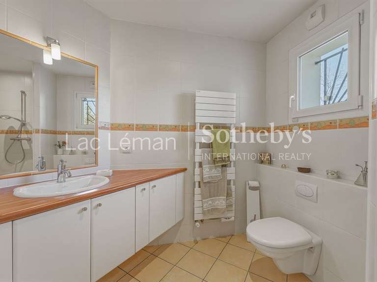 House Chens-sur-Léman - 4 bedrooms - 194m²