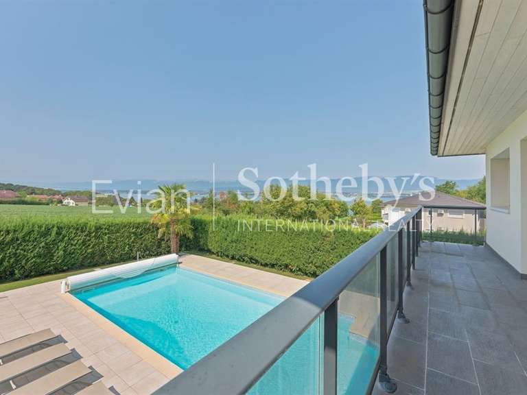 Maison Chens-sur-Léman - 5 chambres - 160m²