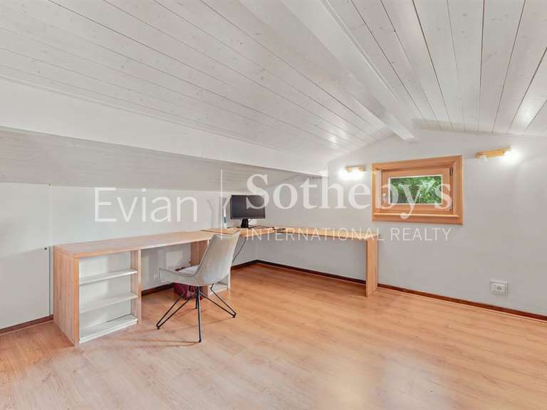 Maison Chens-sur-Léman - 5 chambres - 160m²