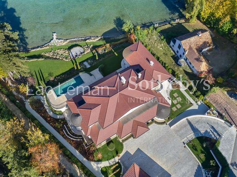 Propriété Chens-sur-Léman - 8 chambres - 1361m²