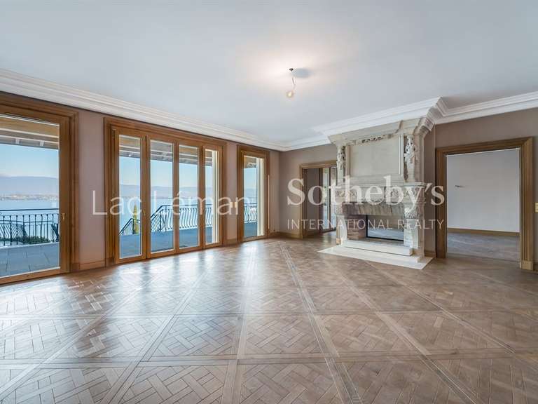 Propriété Chens-sur-Léman - 8 chambres - 1361m²